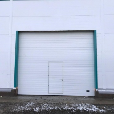 Механические гаражные ворота с калиткой 2125x2250