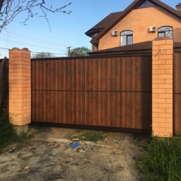 Для дома откатные ворота механические 3500x2250